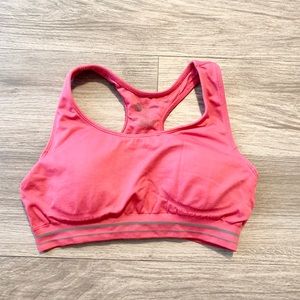 Pink sport bra with removable pads S